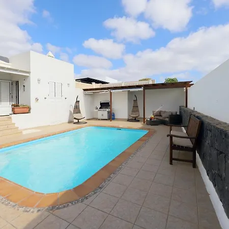 Joanne - 4 Bedroom - Wifi And Air Conditioning - Perfect For Families Villa Puerto del Carmen (Lanzarote)