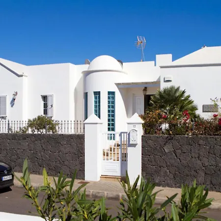 Joanne - 4 Bedroom - Wifi And Air Conditioning - Perfect For Families Villa Puerto del Carmen (Lanzarote)