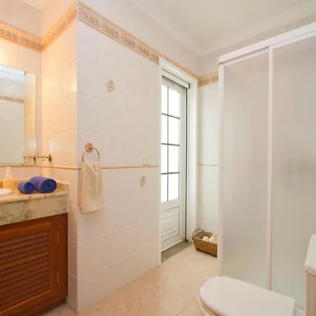 Joanne - 4 Bedroom - Wifi And Air Conditioning - Perfect For Families